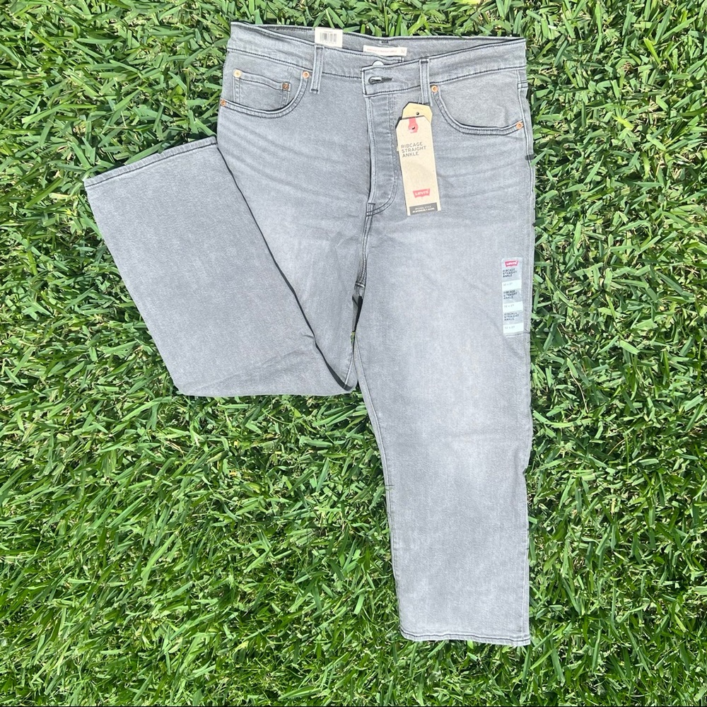 Levi's Women's Ribcage Straight Ankle Jeans